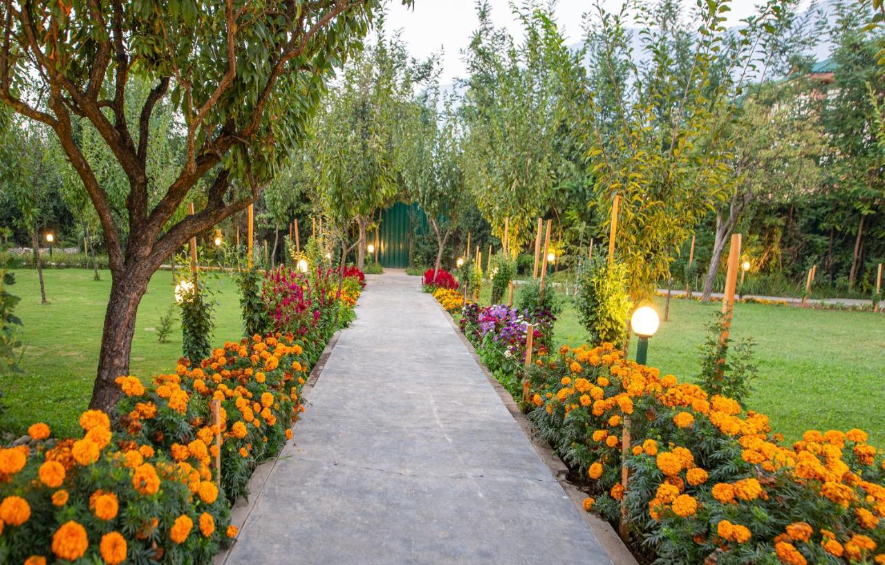 The Orchard Retreat & Spa Srīnagar Extérieur photo