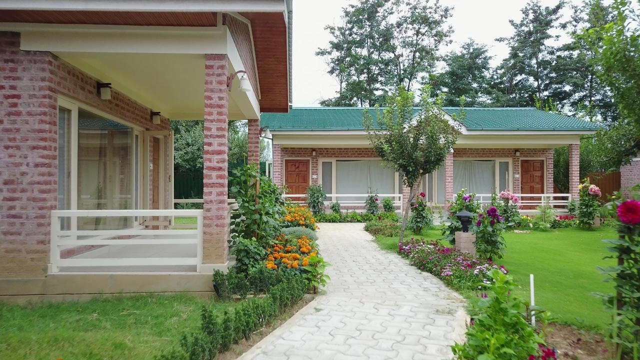 The Orchard Retreat & Spa Srīnagar Extérieur photo