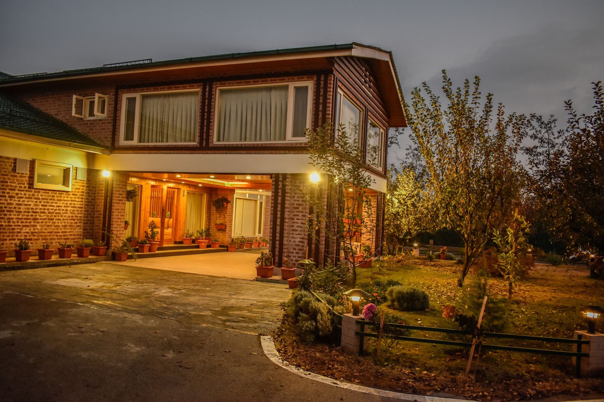 The Orchard Retreat & Spa Srīnagar Extérieur photo